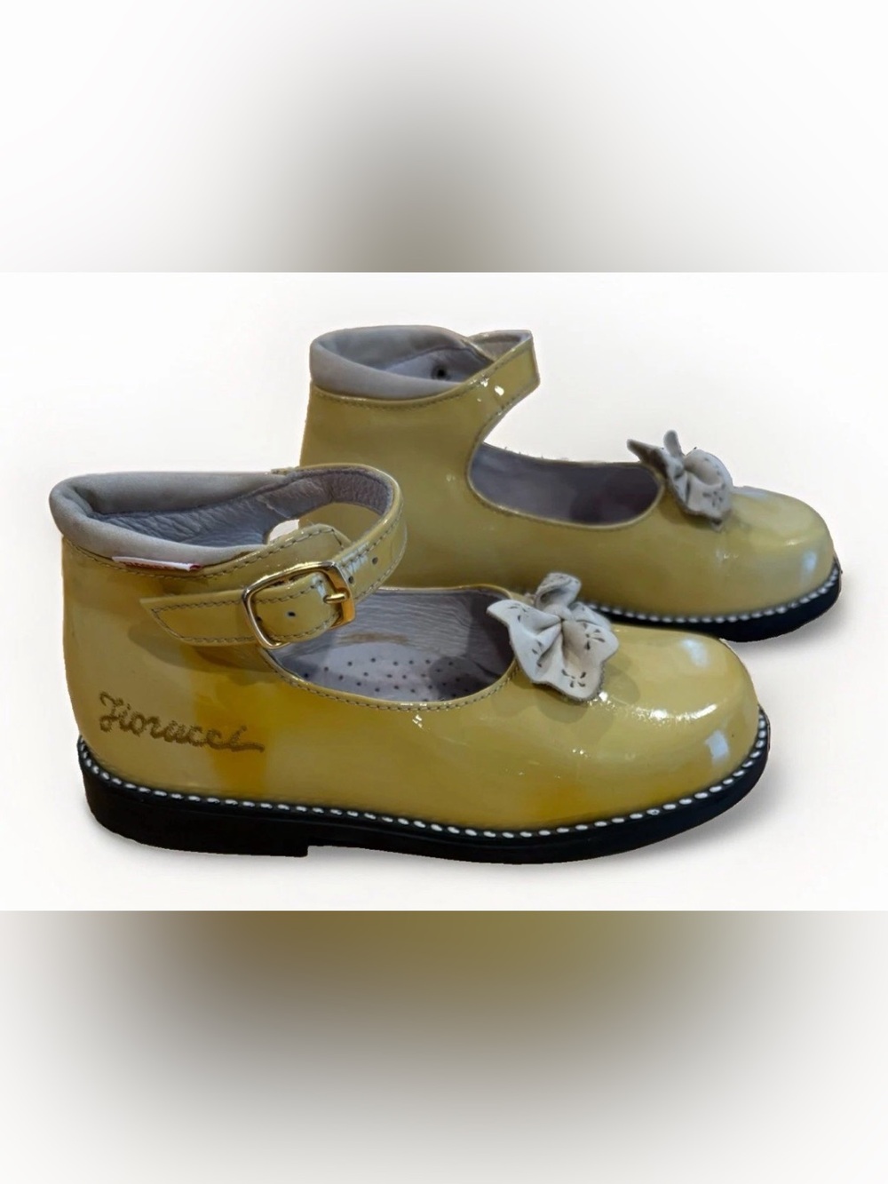 Fiorucci Girls Shoes Mary Janes Size 27 Made in Italy Yellow Classic Designer